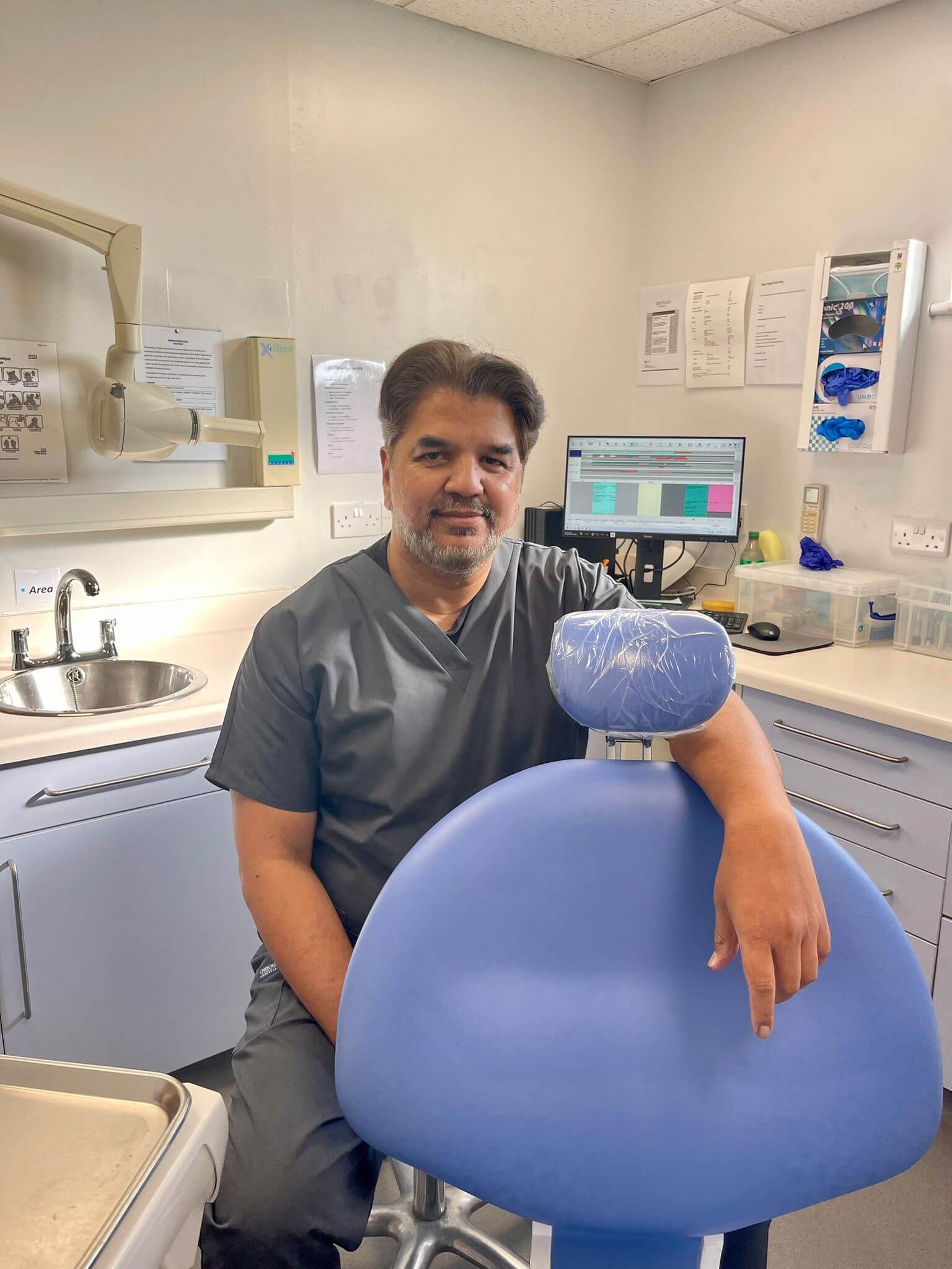 Syed Askari Associate dentist at Kingsport dental clinic, Livingston